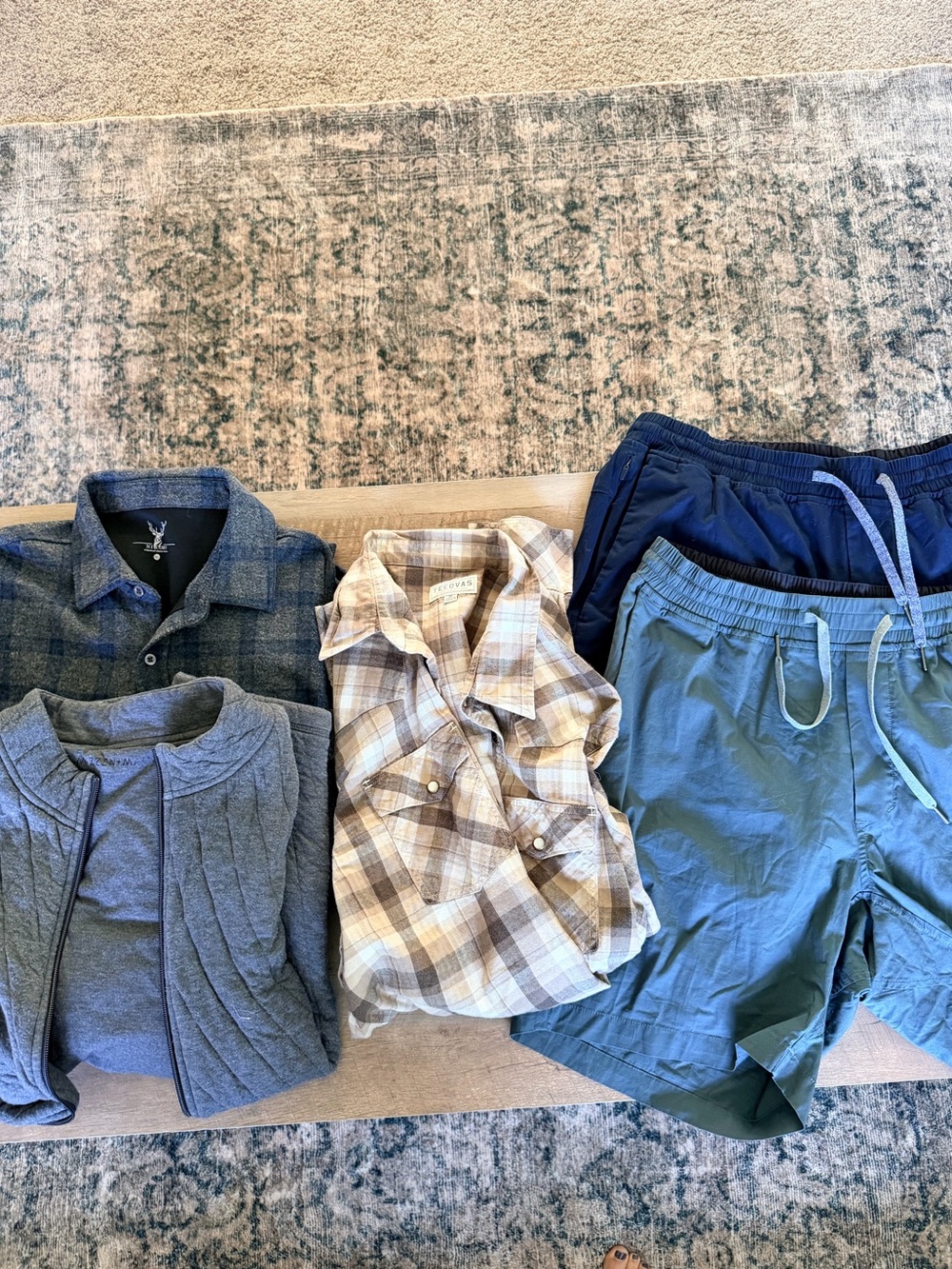 lululemon athletica Men's Shorts and Shirt Set in Navy, Teal, Gray, Beige